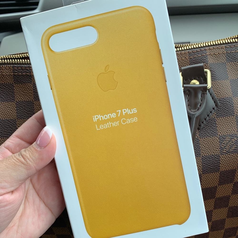 iPhone 7 Plus Leather Phone CASE!